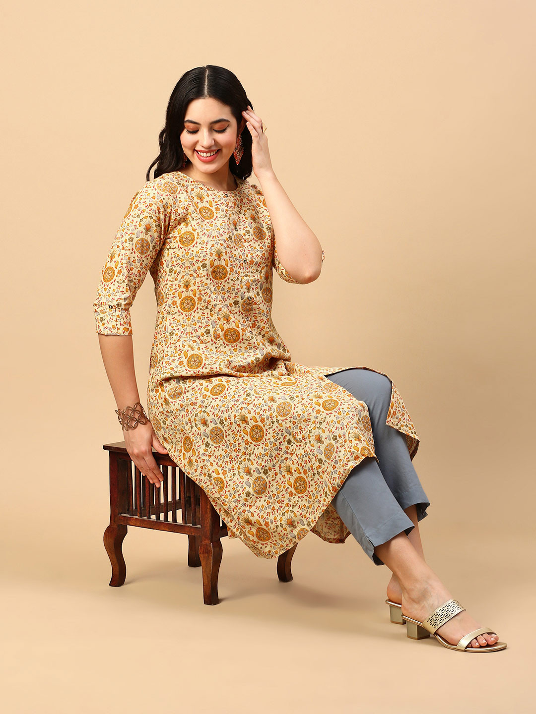 

SHOWOFF Floral Printed Round Neck A-Line Kurta, Yellow