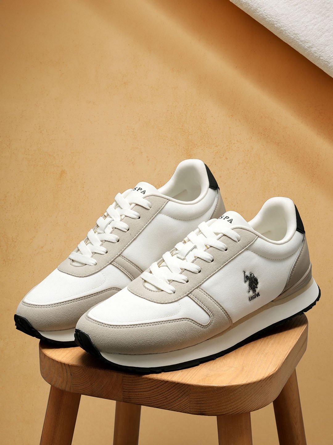 

U.S. Polo Assn. Men Colourblocked PU Sneakers, White