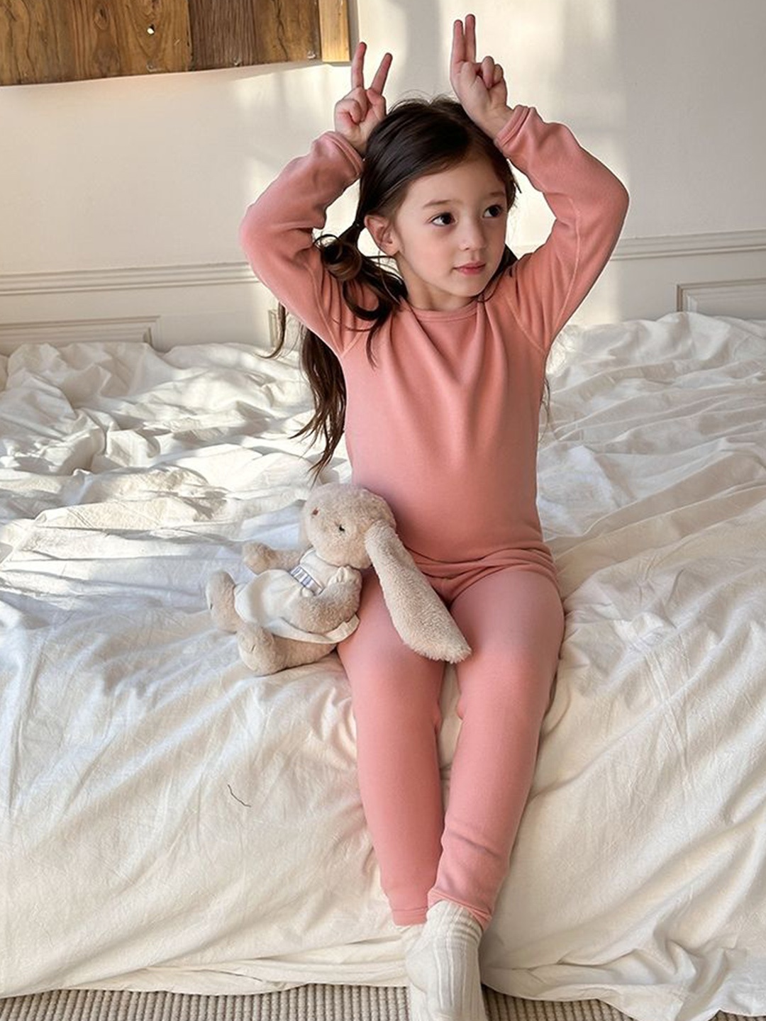 

LULU & SKY Girls Round Neck Night suit, Pink