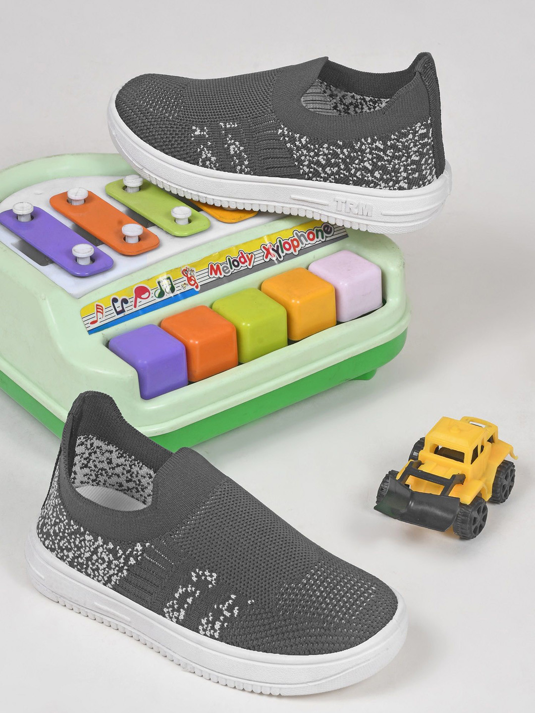 

TRYME Kids Woven Design Sneakers, Grey