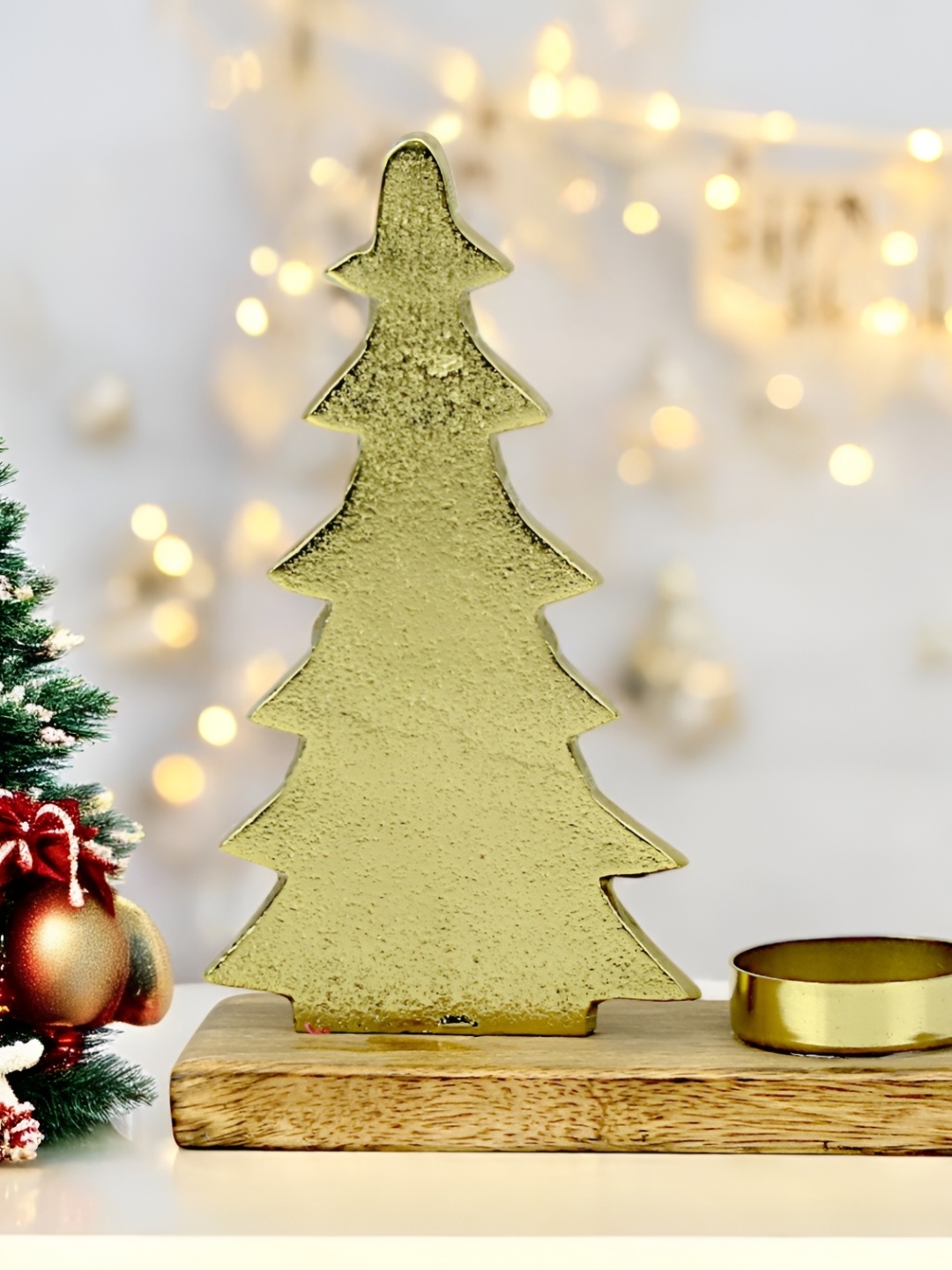 

Hind Decor Gold-Toned Christmas Tree Candle Holder