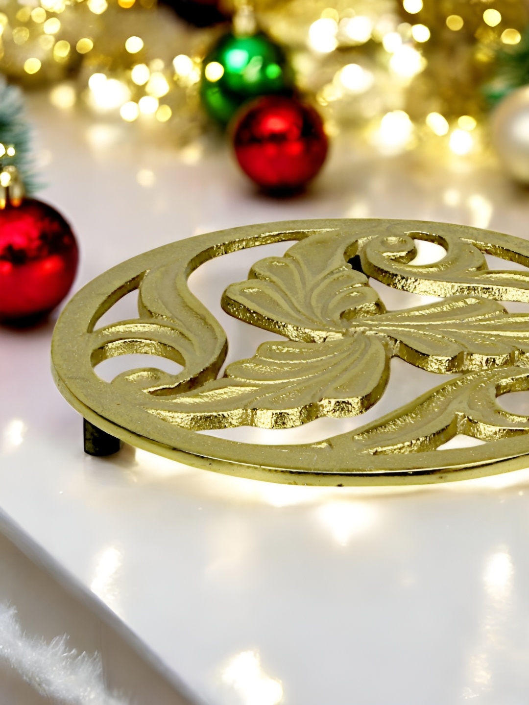 

Hind Decor Gold Toned Aluminum Christmas Serving Tray