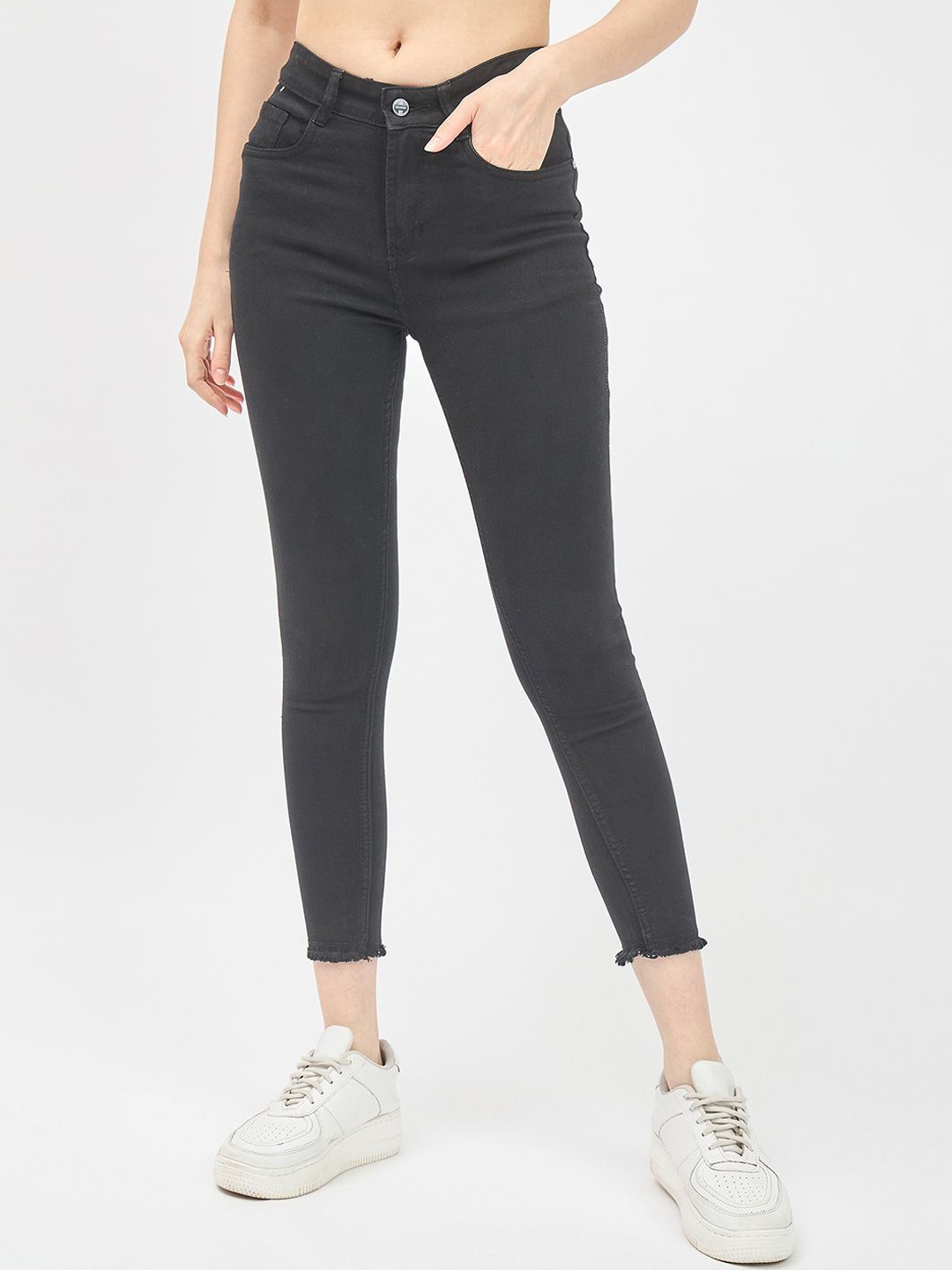 

Novio Women Lean Slim Fit Mid-Rise Stretchable Jeans, Black