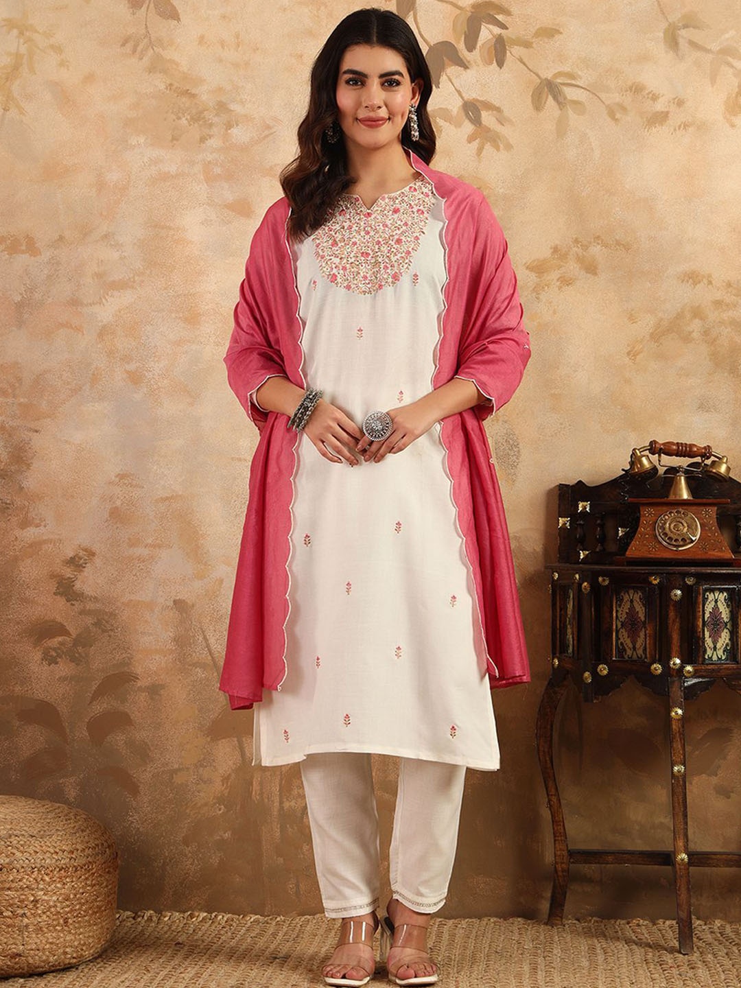 

ARADHNA Embroidered Thread Work Notched Neck Straight Kurta With Trouser And Dupatta, White