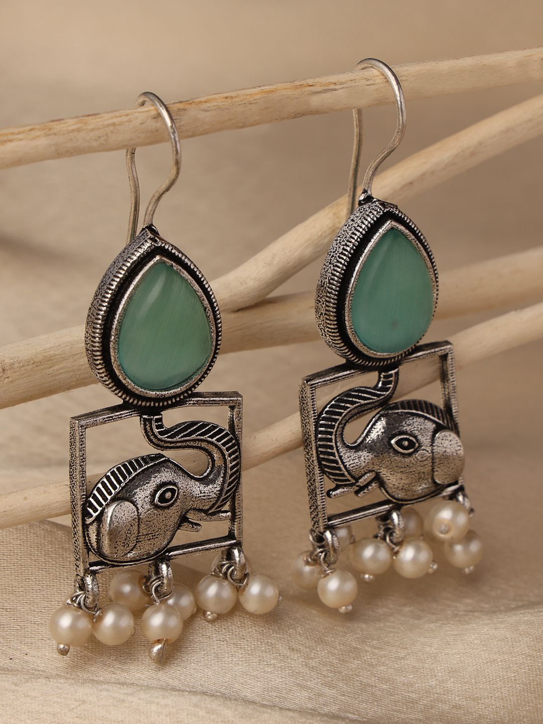 

VENI 92.5 Silver-Plated Oxidised Artificial Stones Studded Animal Shaped Drop Earrings