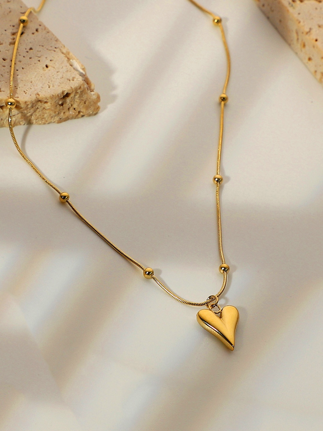 

Jewels Galaxy Gold-Plated Heart-Shaped Pendant With Chain