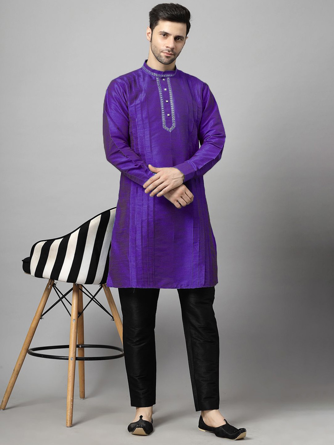 Utsav Fashion Men Yoke Design Pleated Mirror Work Dupion Silk Kurta with Trousers, Purple