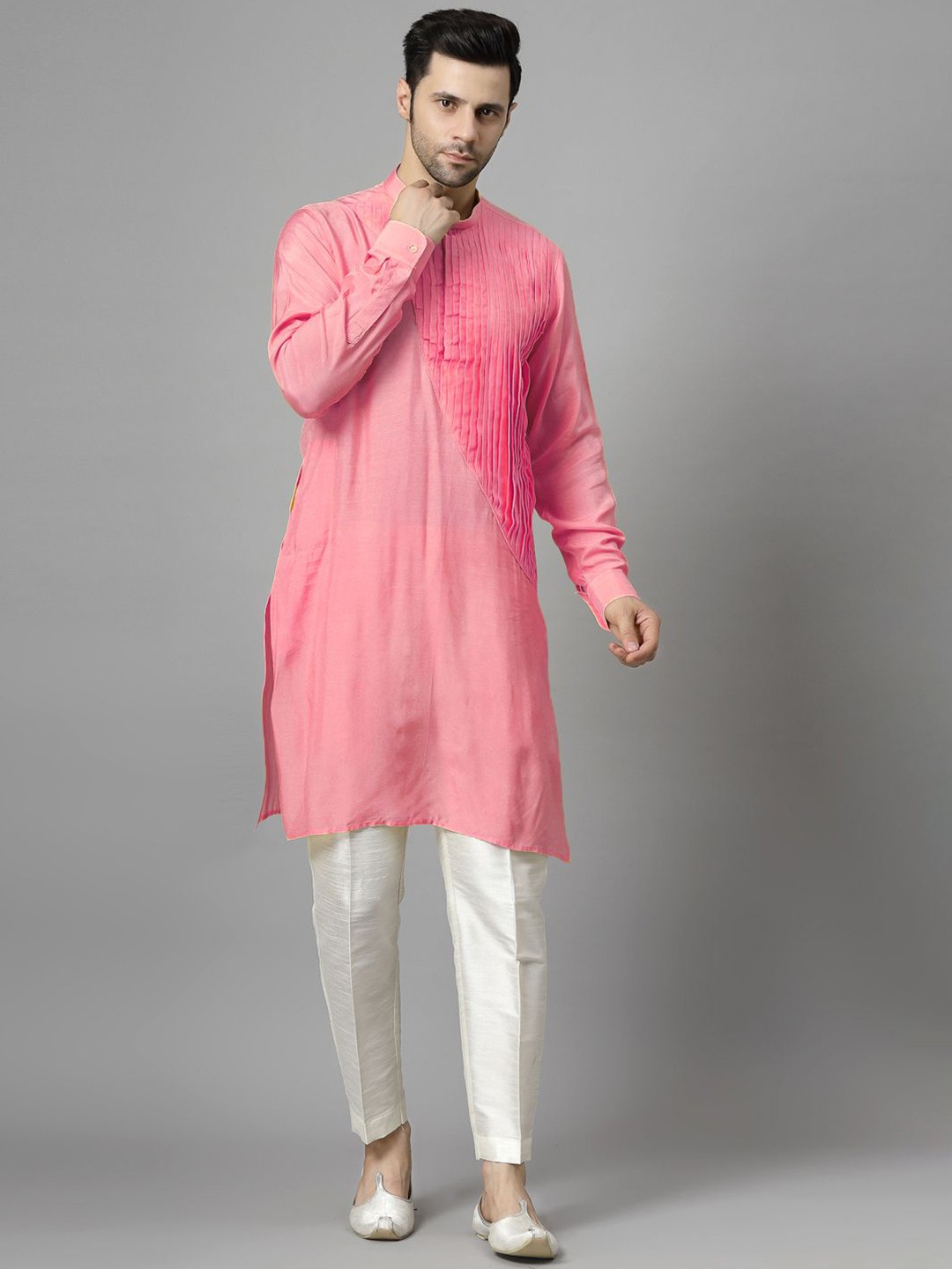 

Utsav Fashion Men Yoke Design Pleated Raw Silk Kurta with Trousers, Pink