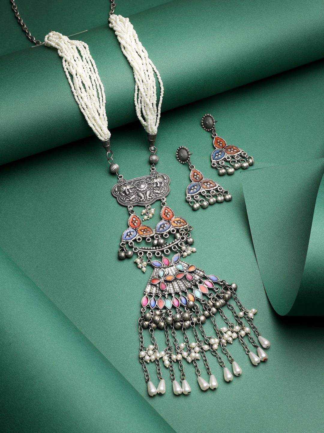 

Moedbuille Silver-Plated Beaded Floral Design Meenakari Work Oxidised Jewellery Set