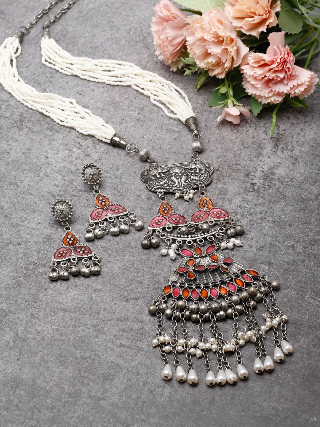 

Moedbuille Silver-Plated Stone-Studded & Pearls Beaded Jewellery Set