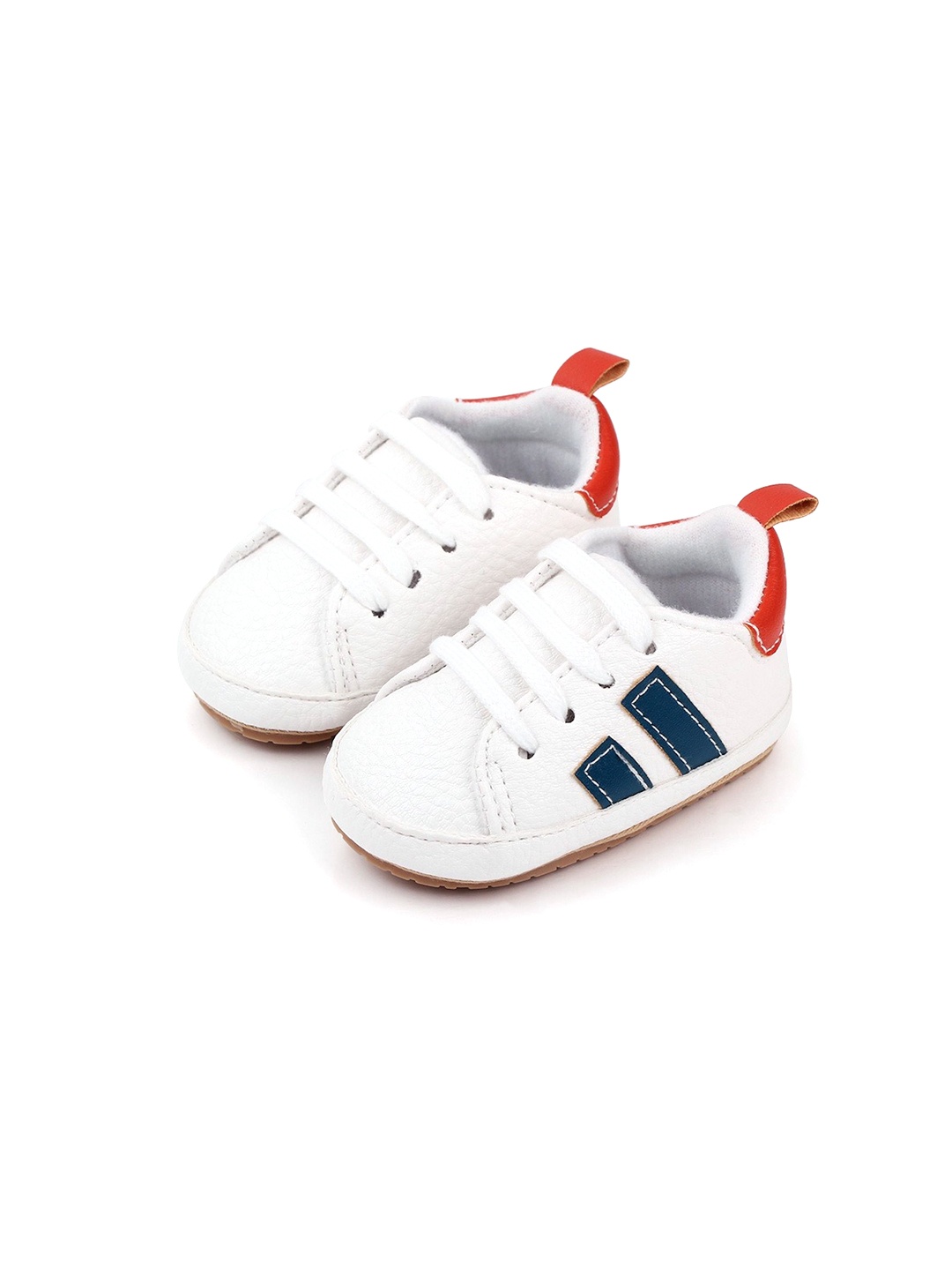 

Tricycle Clothing Boys Colourblocked Round Toe Sneakers, White