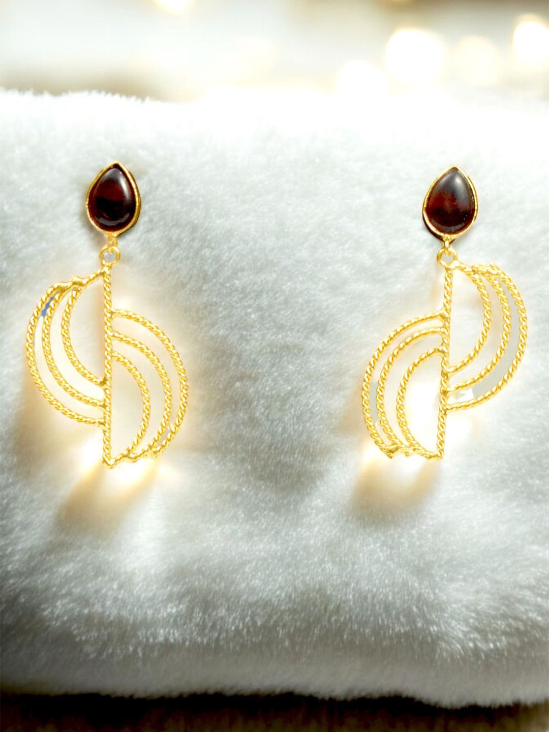 

TISHUL JEWELS Gold-Plated Artificial Beaded Contemporary Shaped Drop Earrings, Maroon