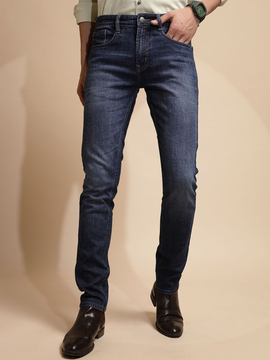 

Global Republic Men Comfort Light Fade Stretchable Mid-Rise Jeans, Blue