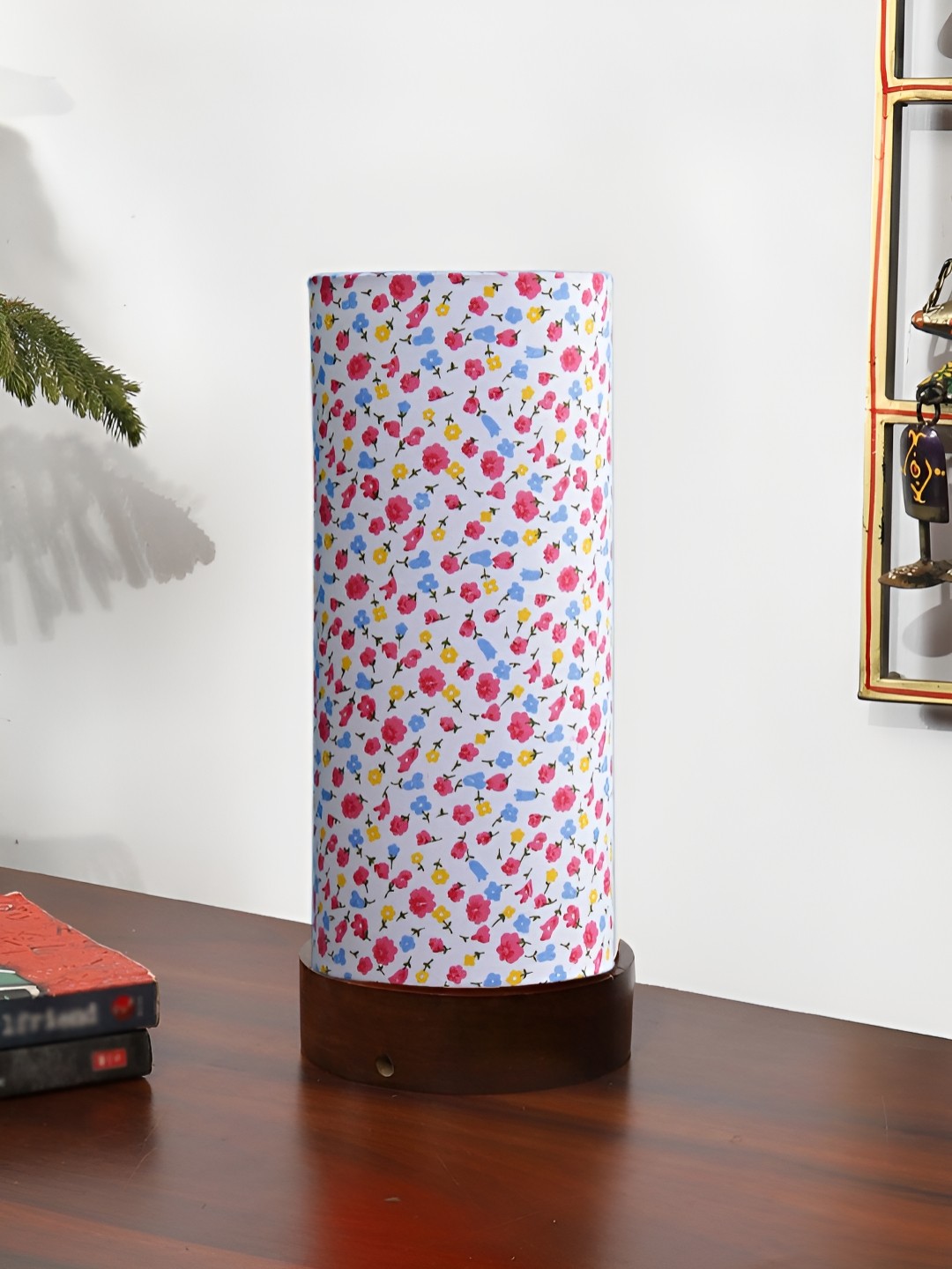 

Aura White Wood Traditional Cylindrical Shaped Table Lamp