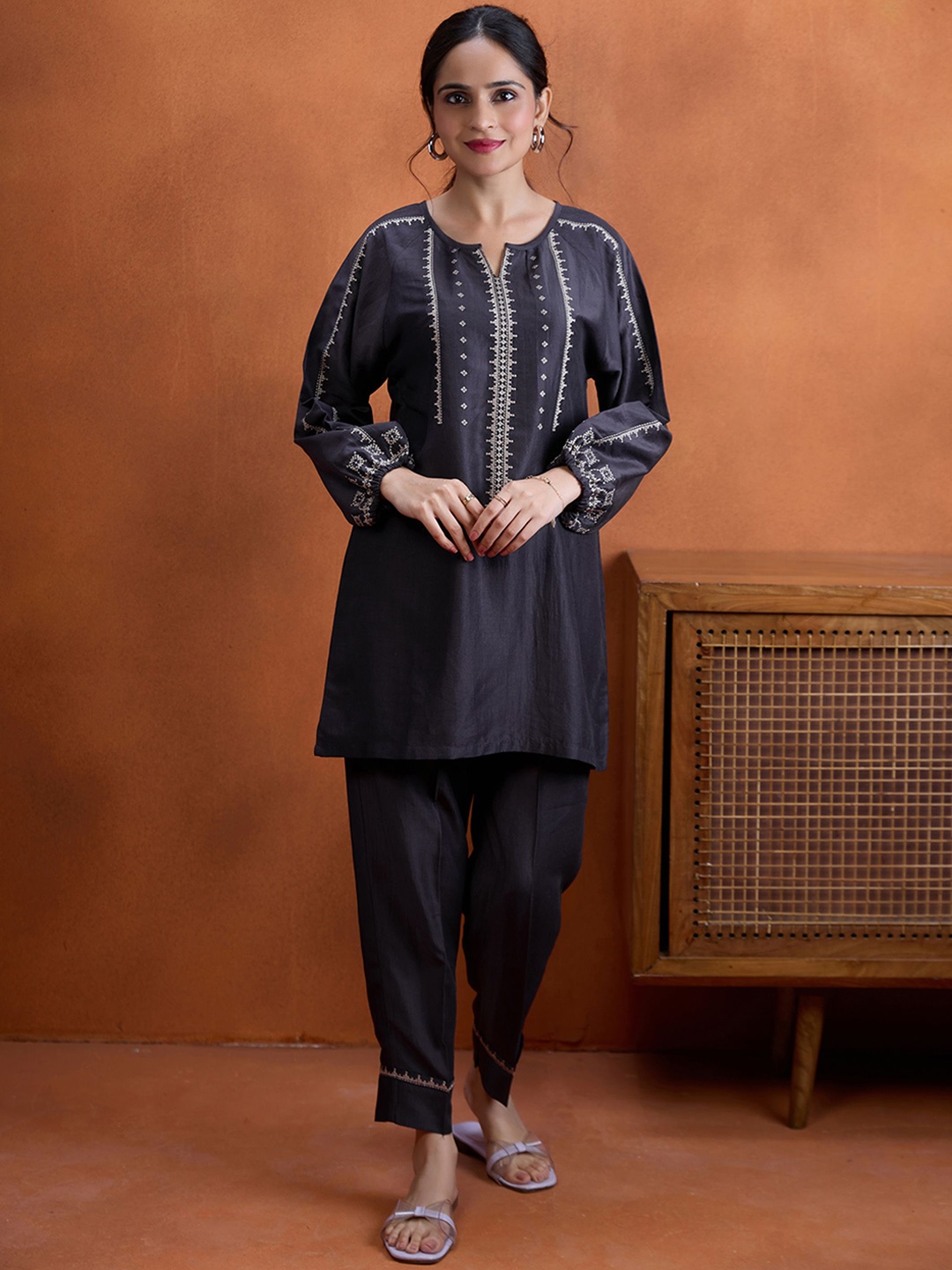 

MARTINIQUE Embroidered Tunic with Trouser, Grey