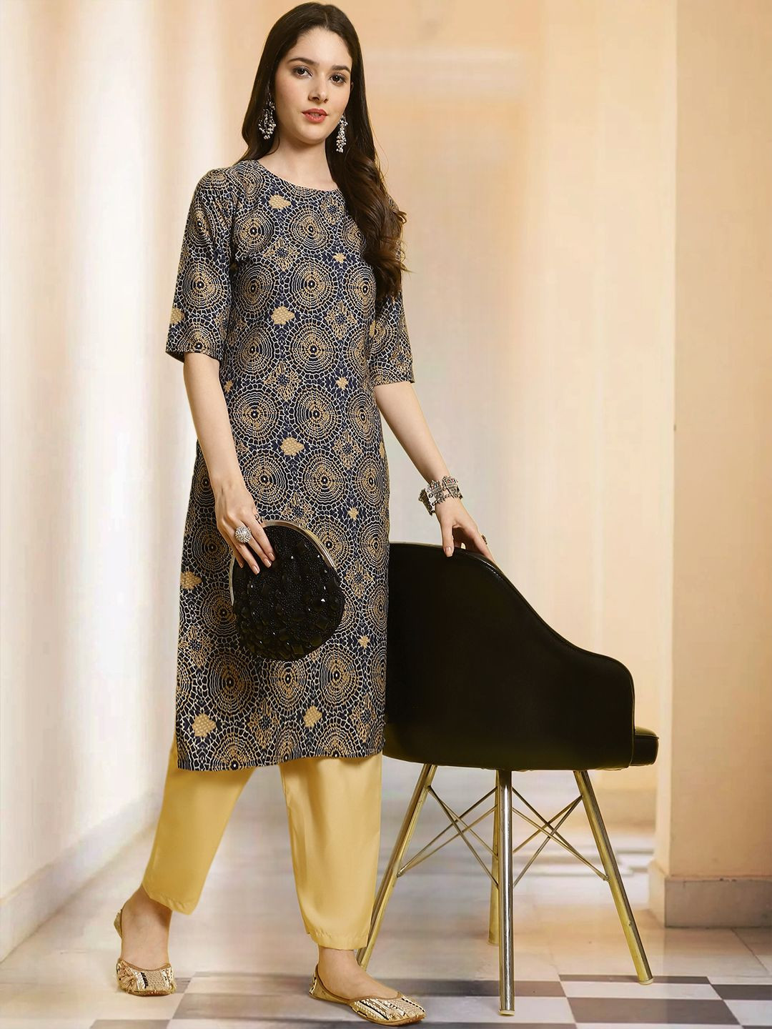 

7Threads Geometric Printed Round Neck Kurta With Trouser, Blue