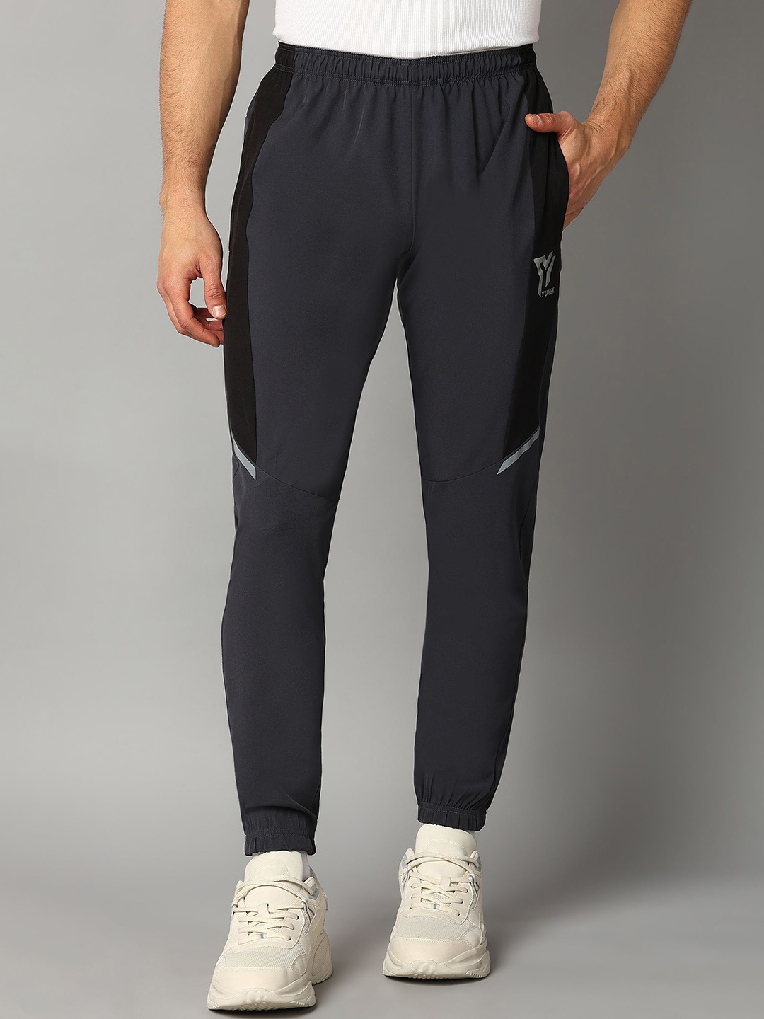 

YUNEK Men Regular Fit Rapid-Dry Joggers, Charcoal