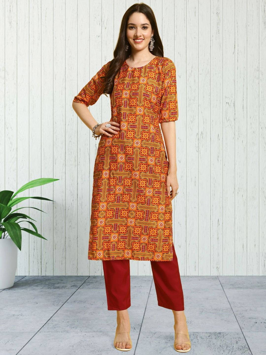 

7Threads Ethnic Motif Printed Round Neck Straight Kurta with Trousers, Mustard