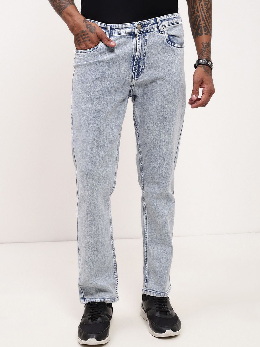 

SHOWOFF Men Comfort Straight Fit Low-Rise Light Fade Acid Wash Jeans, Blue