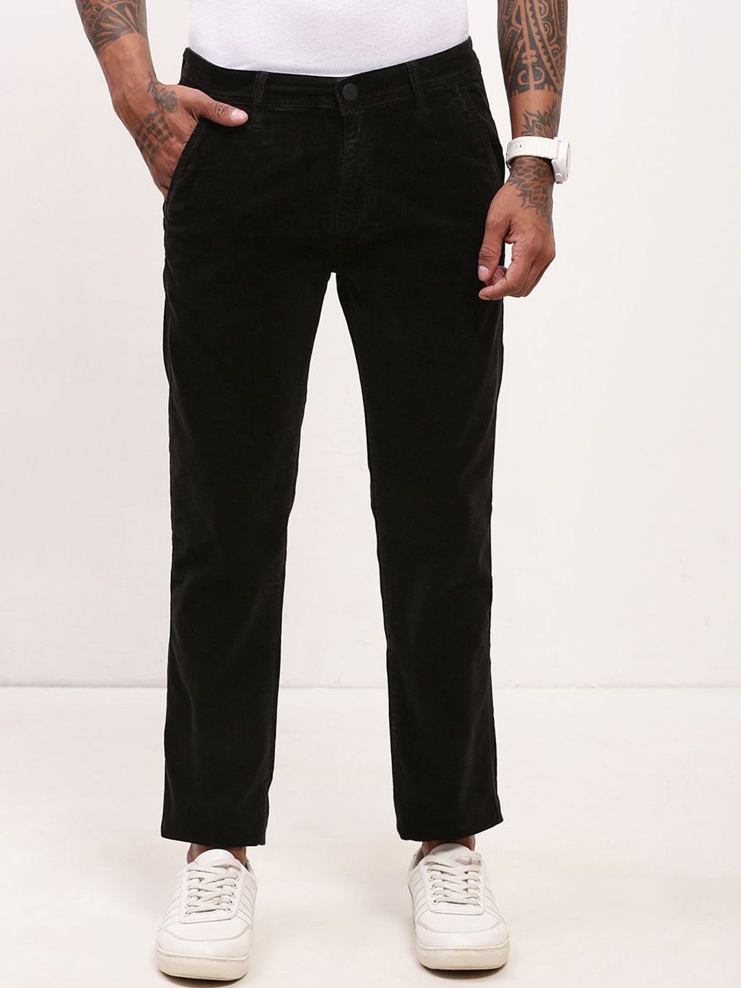 

SHOWOFF Men Comfort Straight Fit Low-Rise Acid Wash Jeans, Black