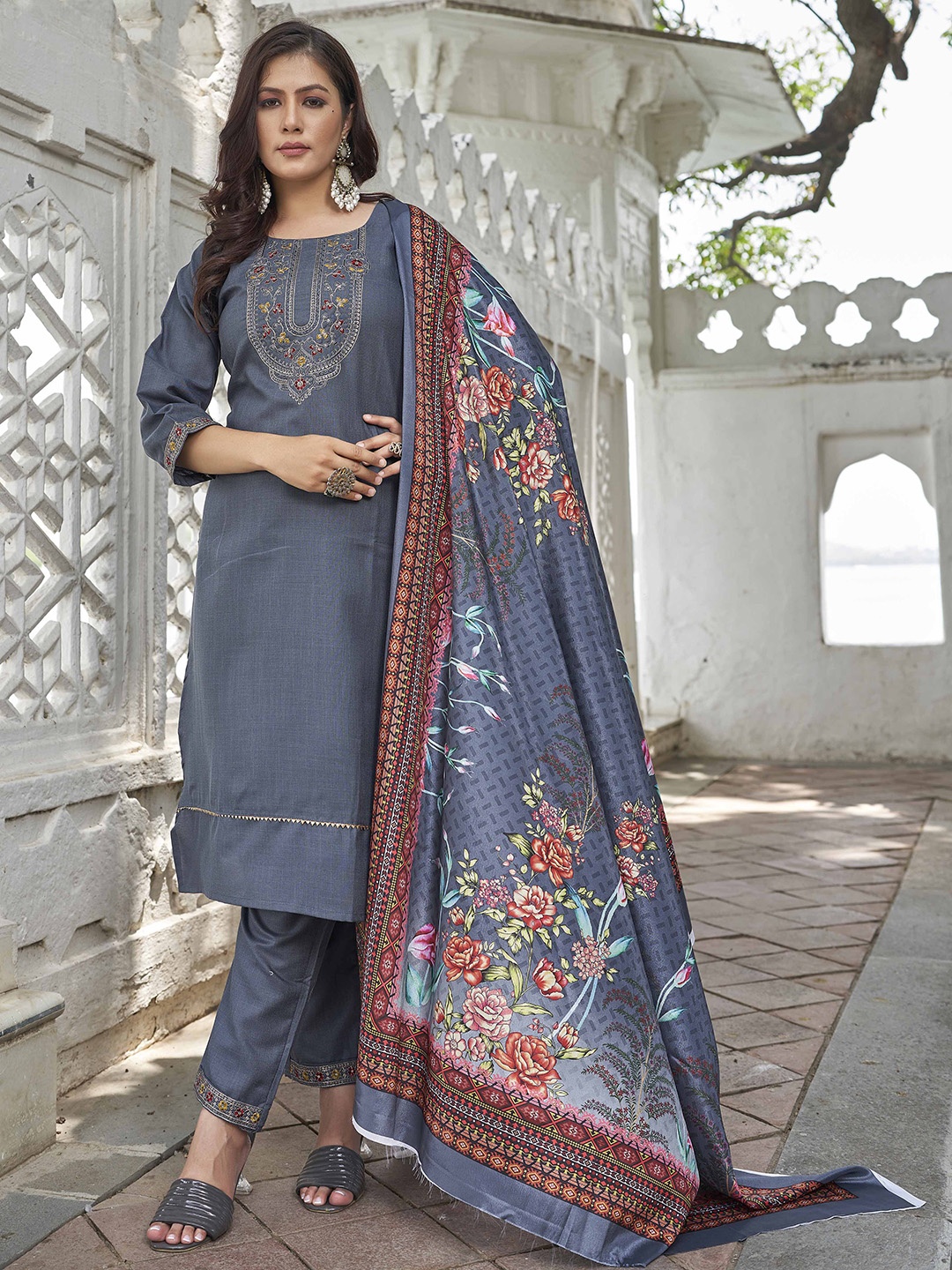 

VAAZI CREATOR Floral Embroidered Round Neck Straight Kurta With Trouser And Dupatta, Grey