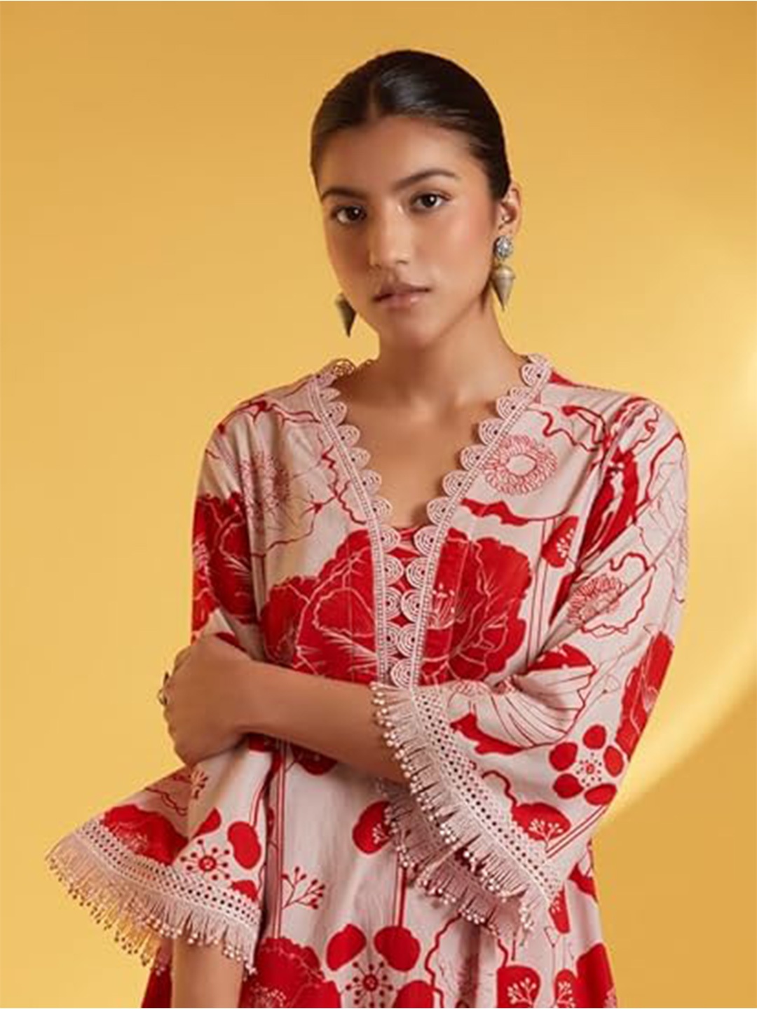 

Lookmark Floral Printed V-Neck Straight Kurta With Trousers, Red