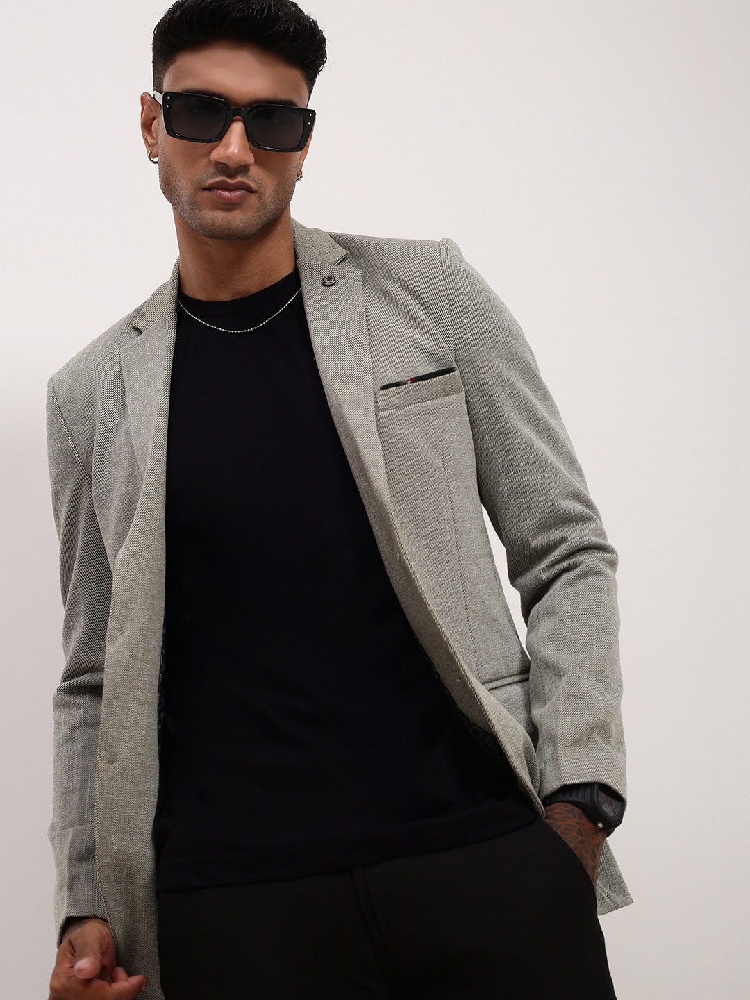 

SHOWOFF Self Design Slim Fit Single-Breasted Cotton Blazer, Grey