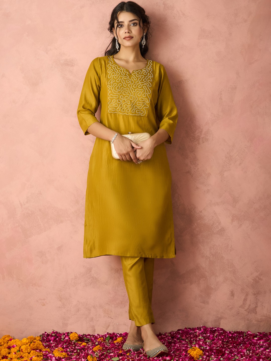 

KALINI Geometric Yoke Design Thread Work Notch-Neck Straight Kurta With Trousers, Yellow