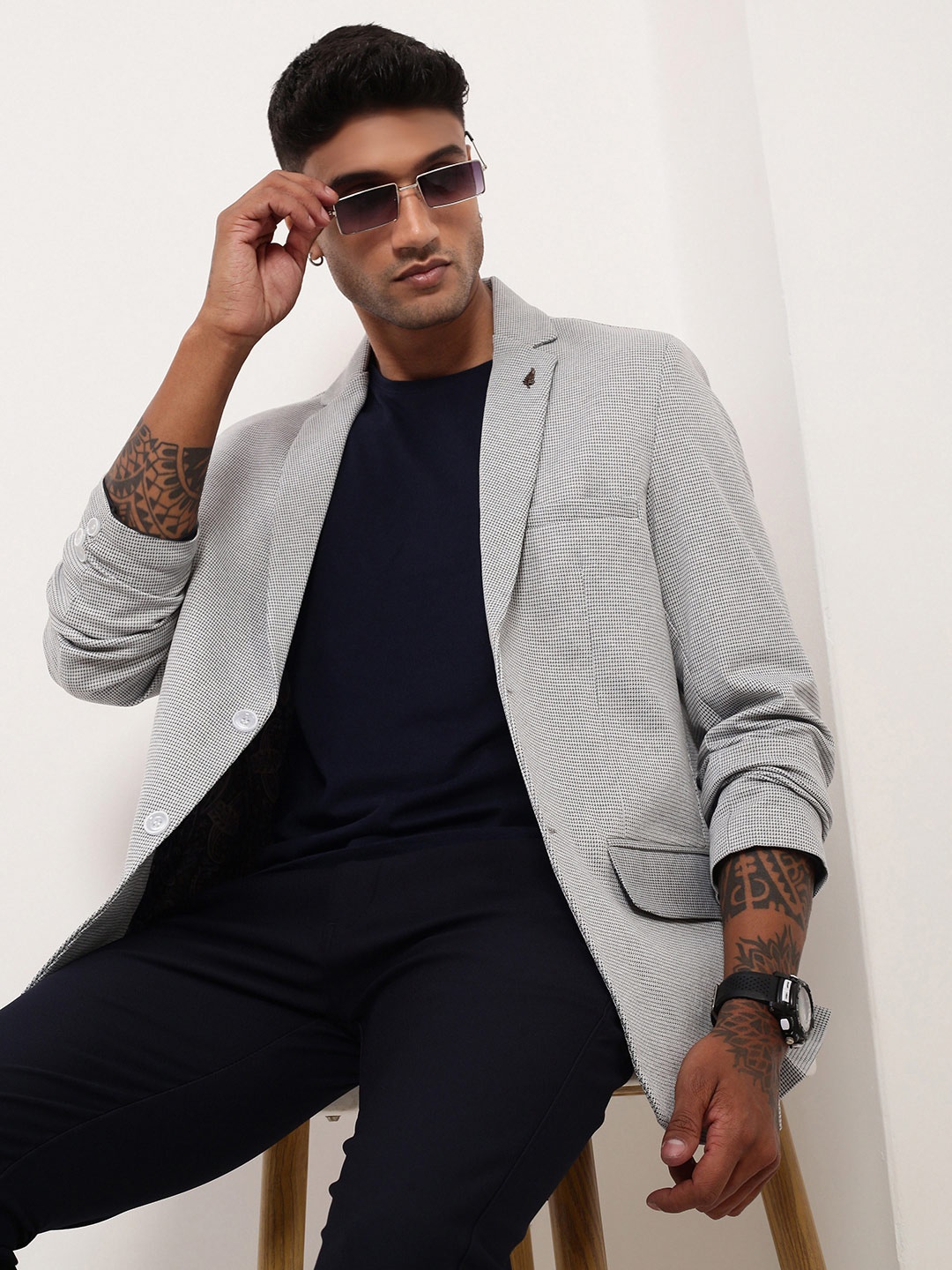

SHOWOFF Self Design Slim Fit Single-Breasted Cotton Blazer, Grey
