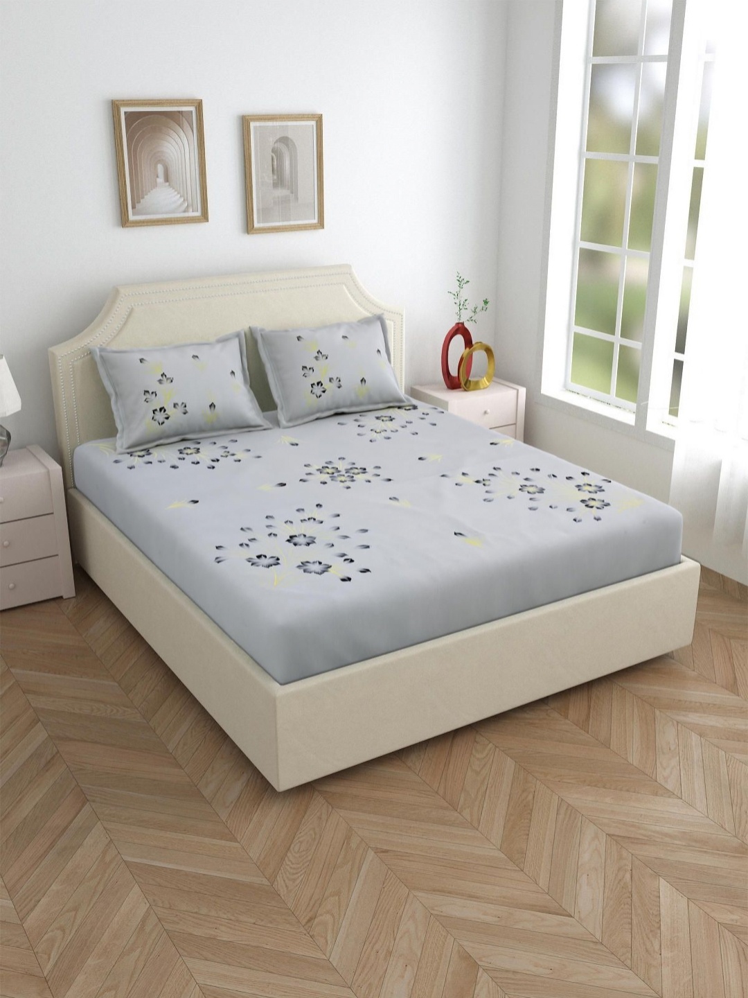 

Myntra Elegant Homes Grey & Yellow Floral 300 TC King Bedsheet with 2 Pillow Covers