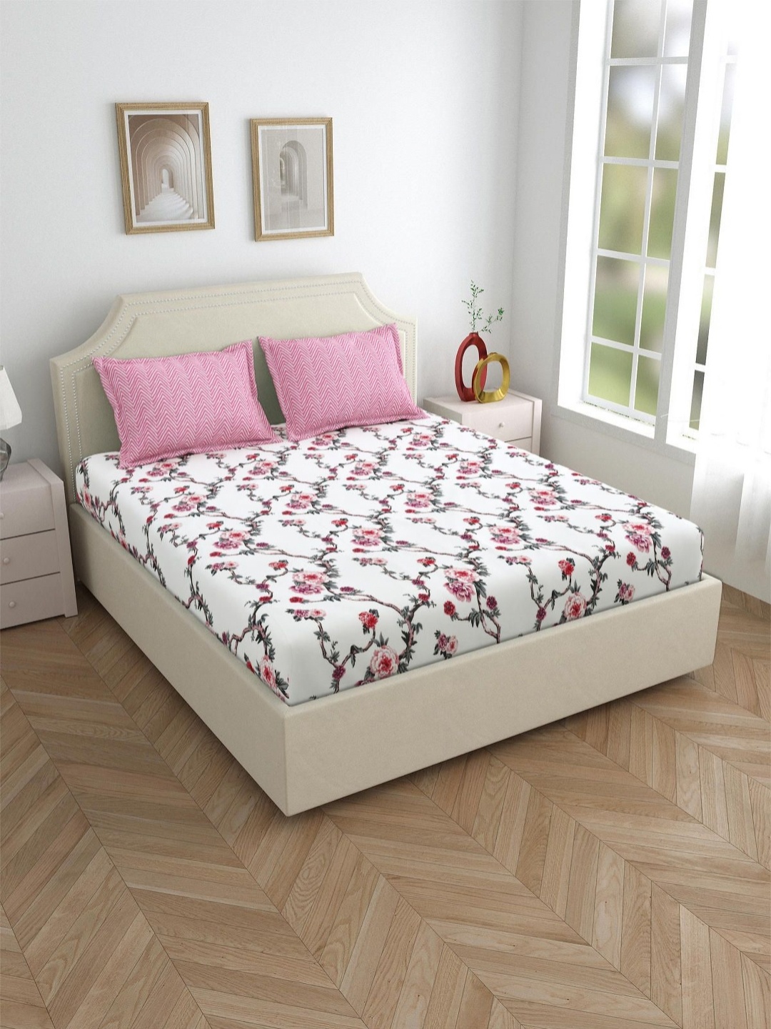 

Myntra Elegant Homes White & Pink Floral 180 TC King Bedsheet with 2 Pillow Covers