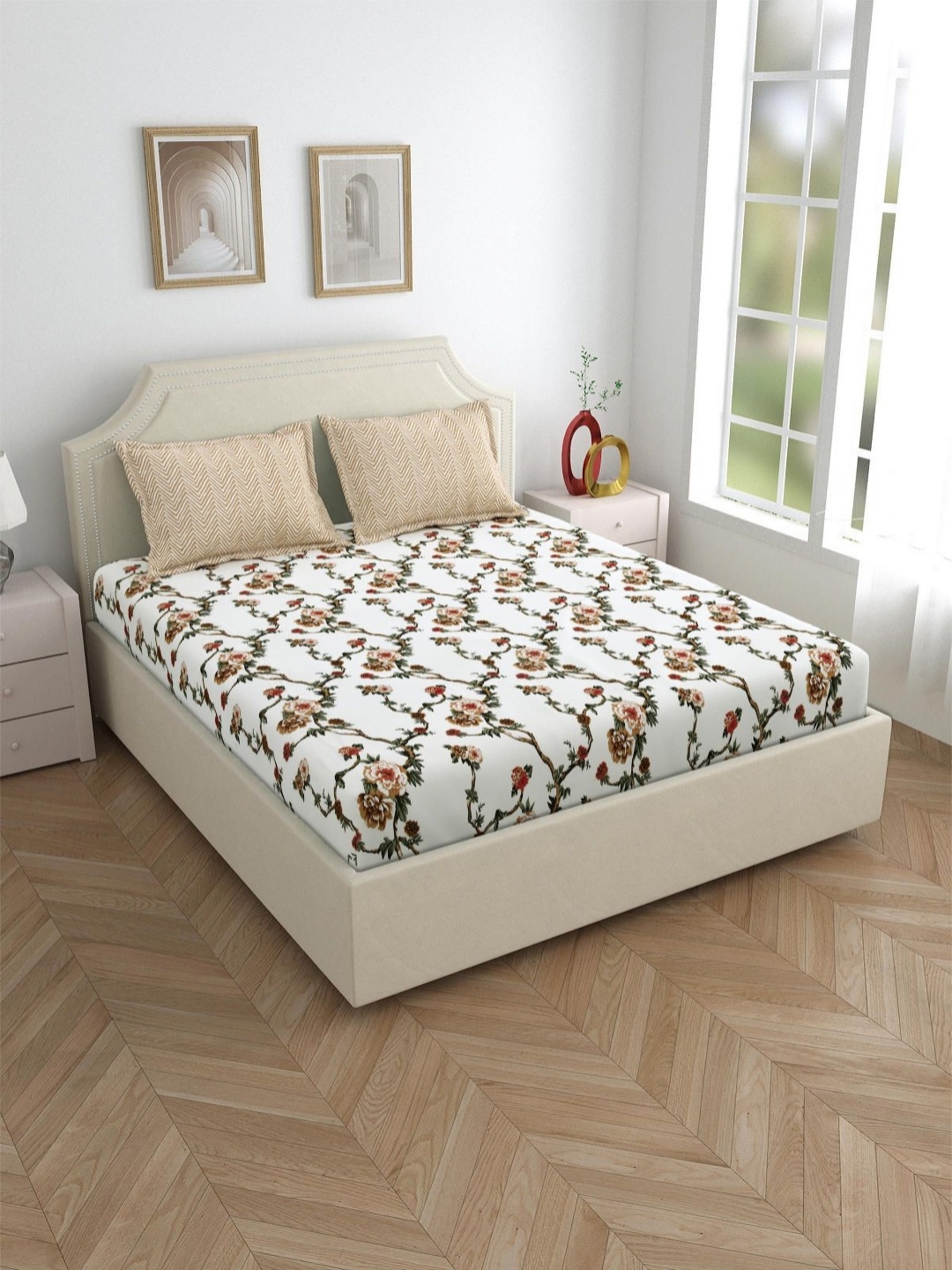 

Myntra Elegant Homes White & Grey Floral 180 TC King Bedsheet with 2 Pillow Covers
