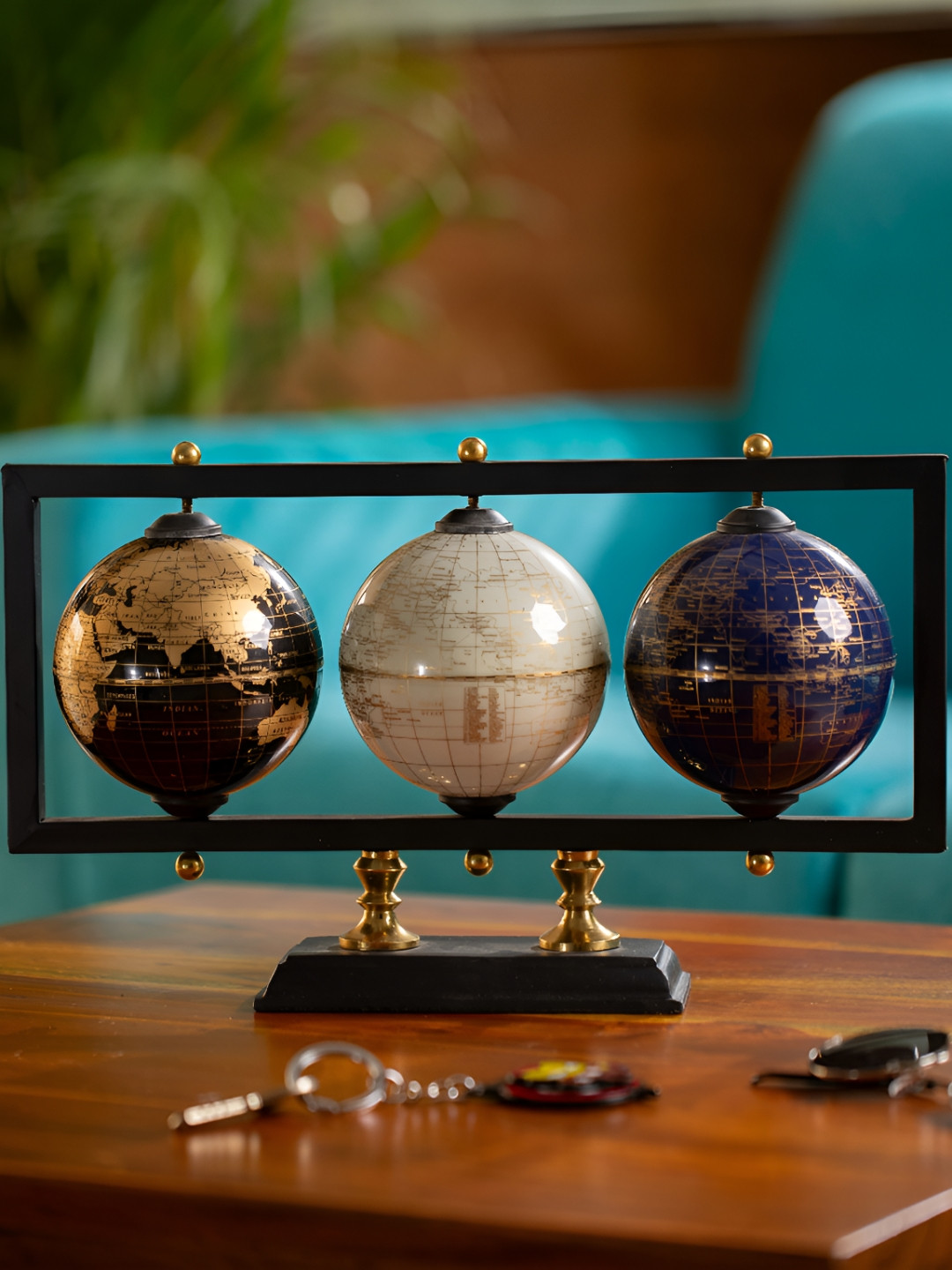

TYOOHAR Navy Blue & Black Elegant Globe Set Wooden Showpiece