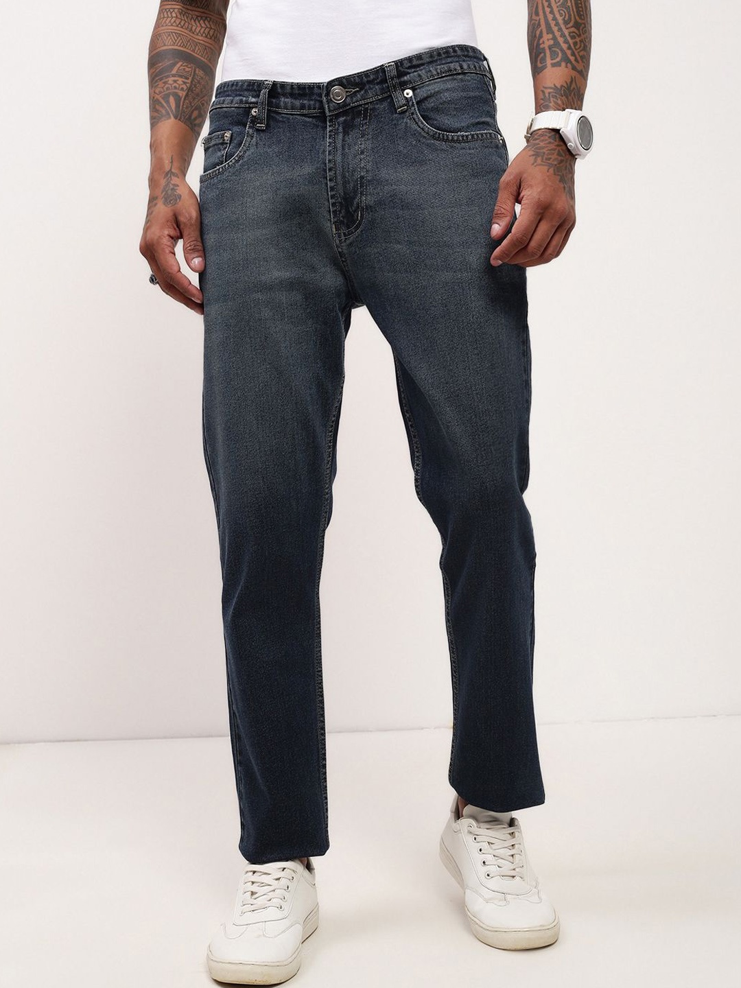 

SHOWOFF Men Comfort Straight Fit Low-Rise Heavy Fade Acid Wash Stretchable Jeans, Navy blue