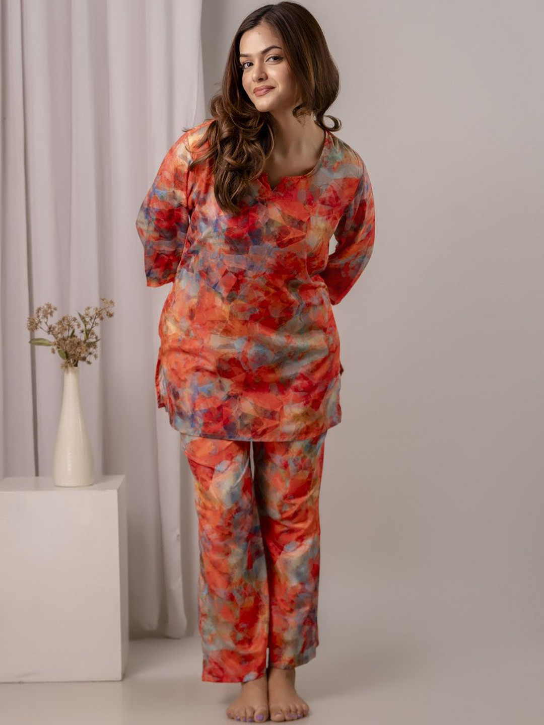 

RANGREAL Printed Round Neck Kurti With Pyjama, Orange