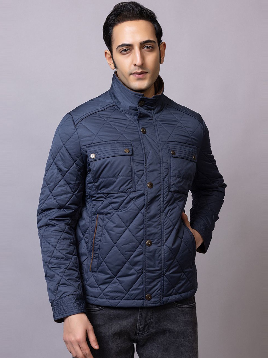 

LURE URBAN Men Mandarin Collar Solid Casual Bomber Jacket, Navy blue