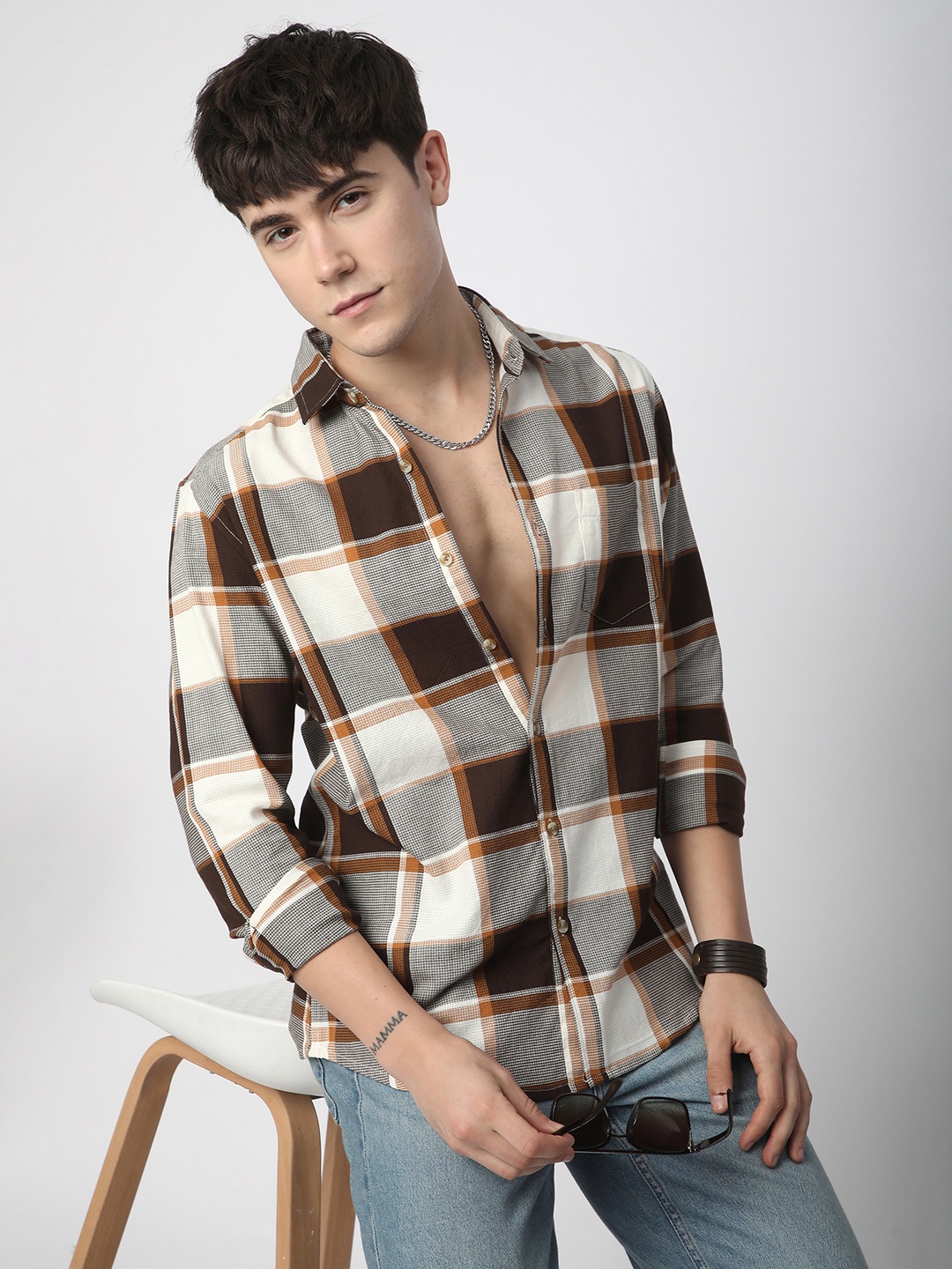 

VASTRADO Men Classic Slim Fit Cutaway Collar Gingham Checked Cotton Casual Shirt, Brown