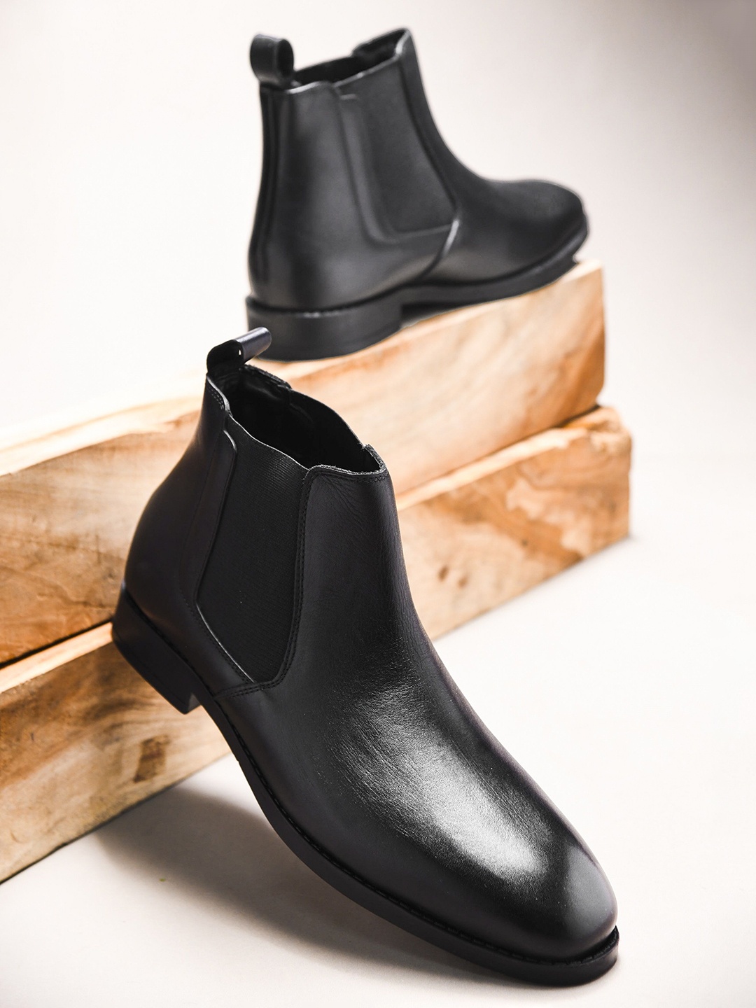 

CLOG LONDON Men Leather Mid-Top Chelsea Boots, Black