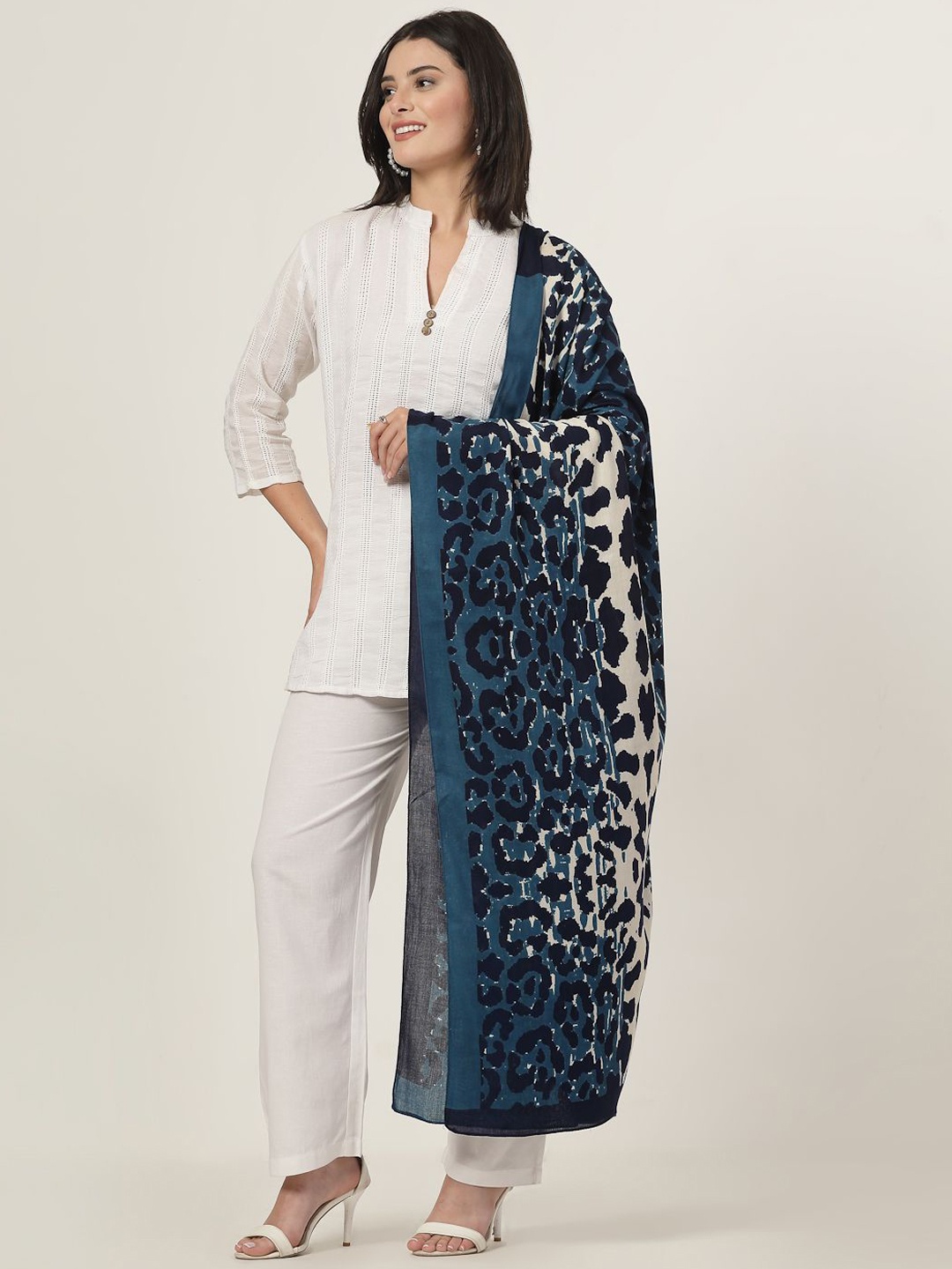 

Style Quotient Animal Printed Shawl, Blue