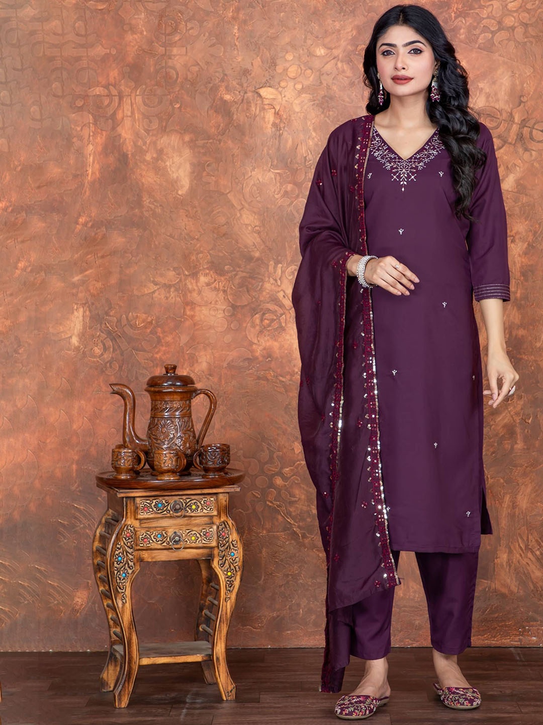 

KAYOMMI Floral Embroidered Sequinned Pure Silk Straight Kurta With Trousers & Dupatta, Purple