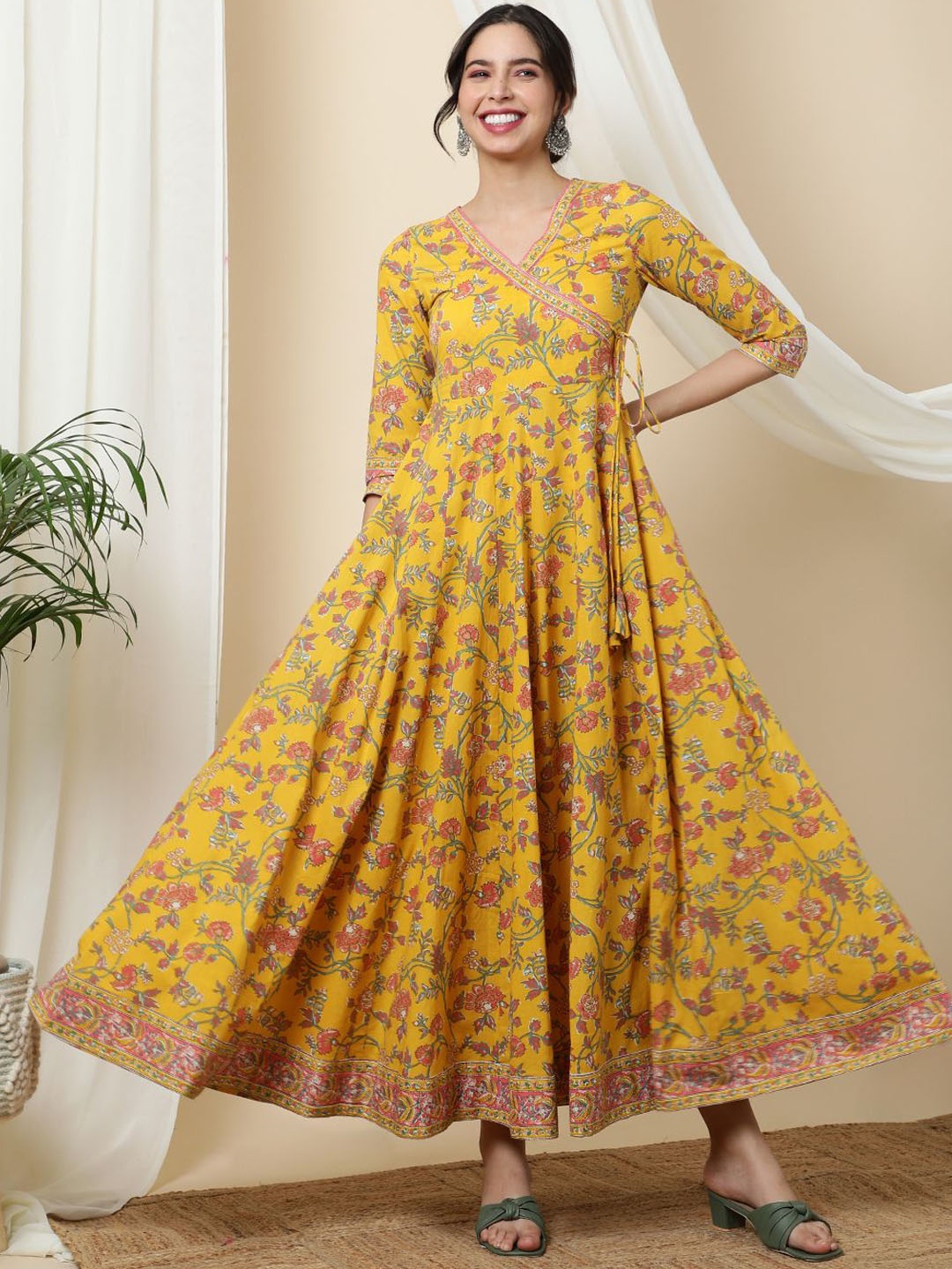 

Sa Rasa Floral Printed V-Neck Tie-Up Fit and Flare Cotton Ethnic Dress, Yellow