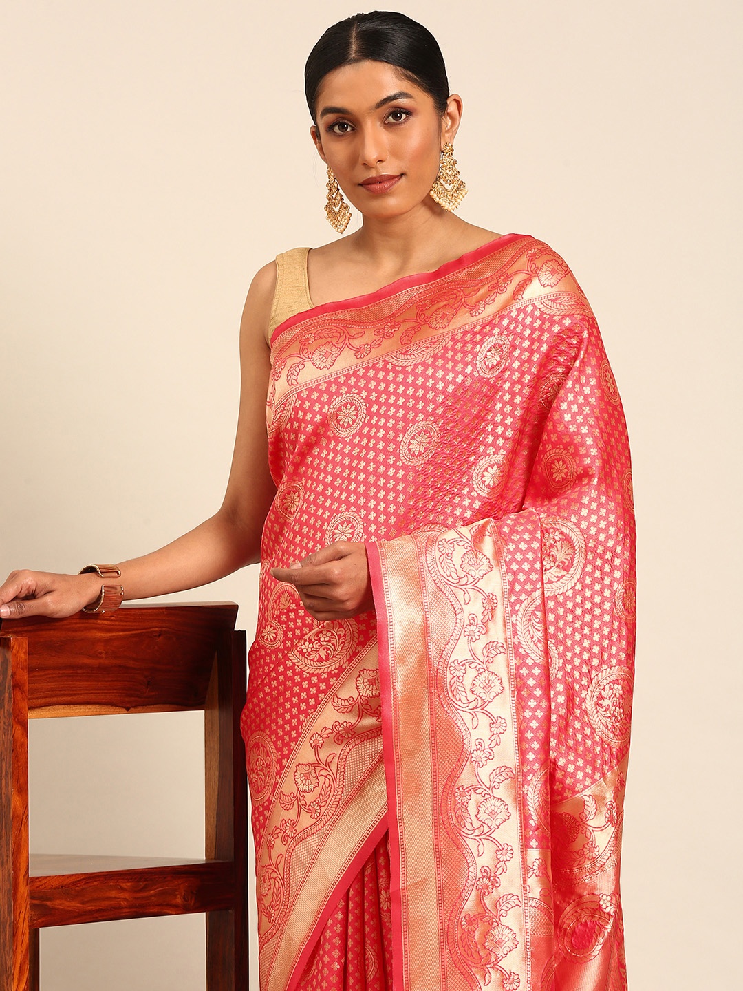 

MOHEY Woven Design Zari Art Silk Saree, Coral