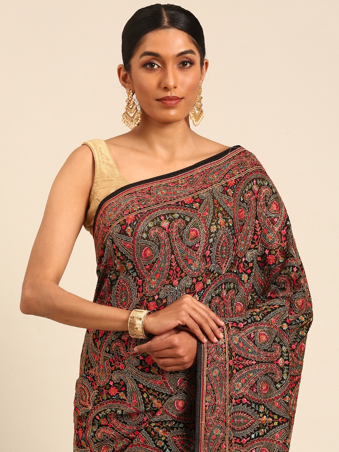 

MOHEY Woven Design Mirror Work Pure Georgette Saree, Black