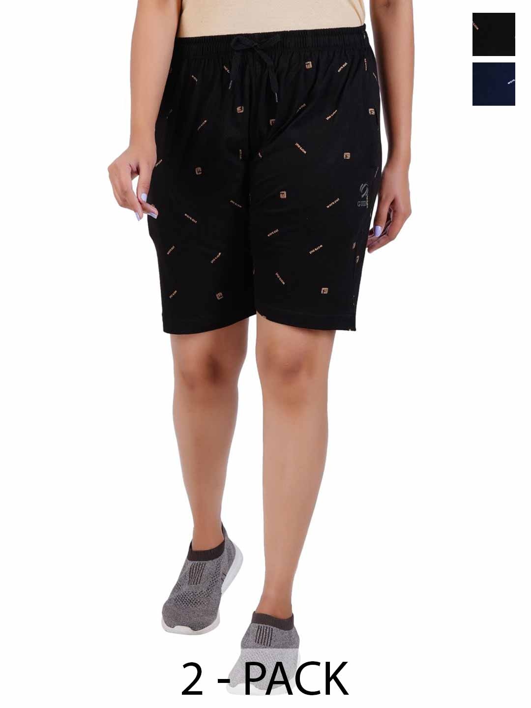 

GUIDE Women Printed Shorts, Black