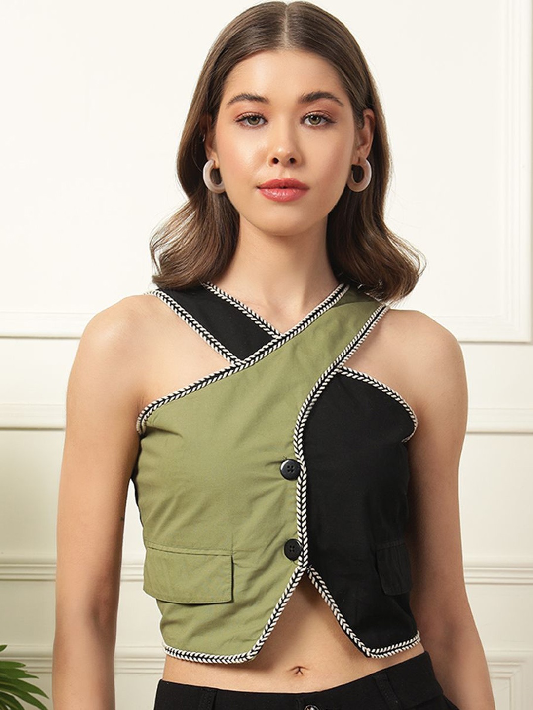 

DEEBACO Colourblock Halter Neck Pure Cotton Waistcoat, Black