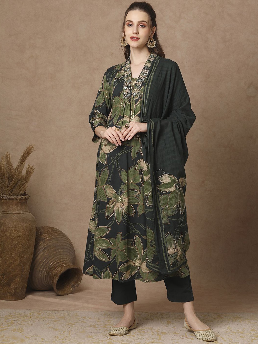 

FASHOR Floral Foil Printed Panelled Zari Pure Cotton A-Line Kurta With Trousers & Dupatta, Green