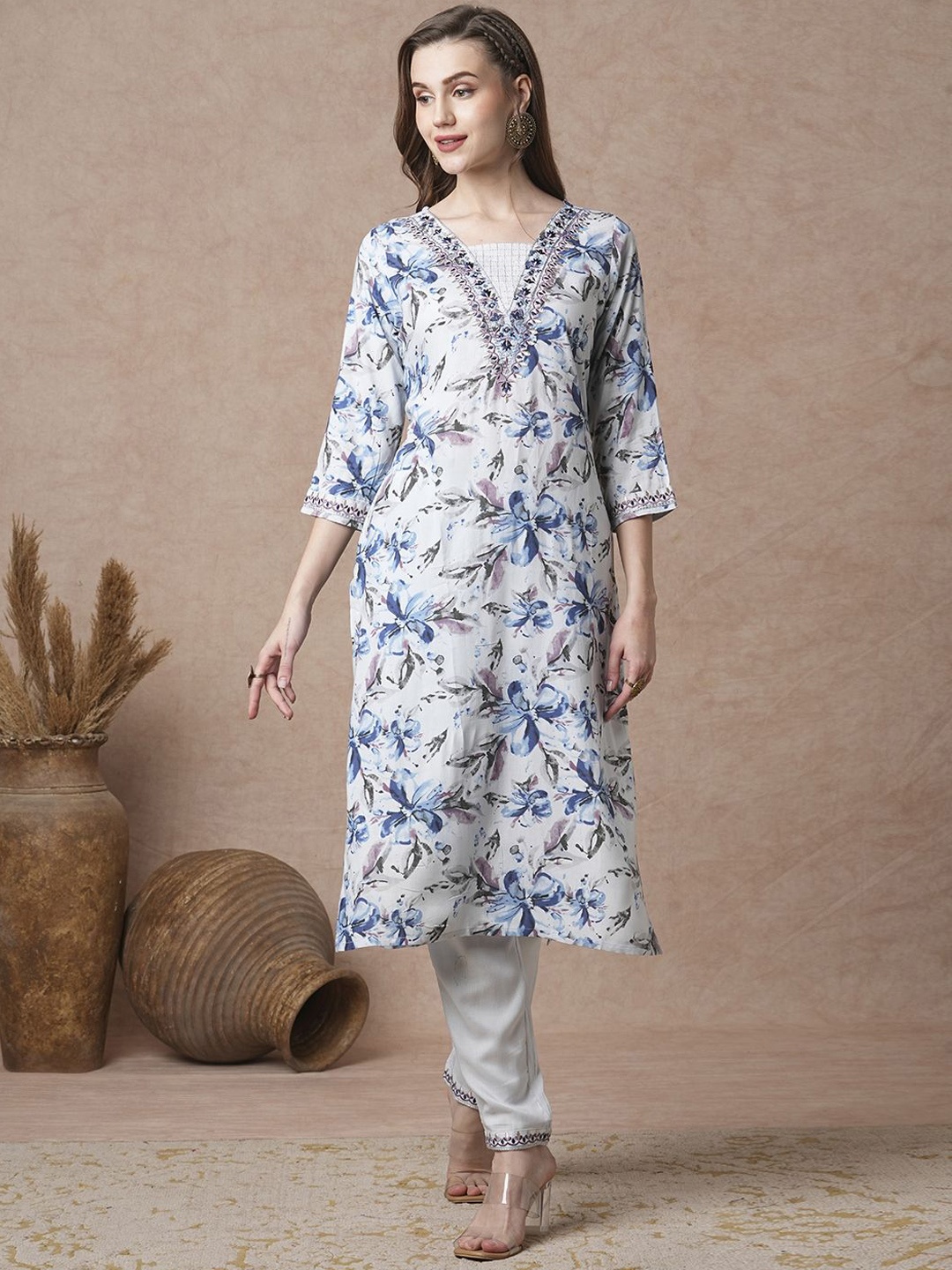 

FASHOR Floral Printed Mirror Work V-Neck Straight Kurta With Trouser, Blue