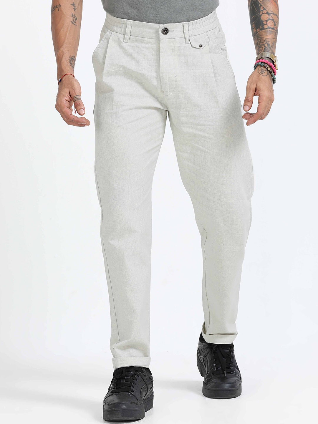 

Italian Colony Men Tailored Tapered Fit Trousers, Off white