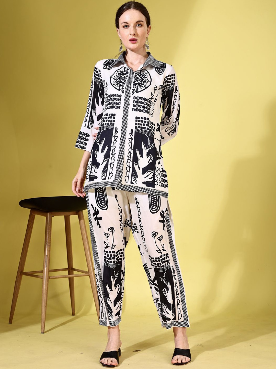 

Tikhi Imli Printed Shirt Collar Tunic With Trouser, White