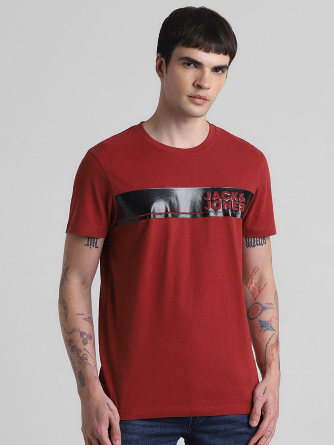 

Jack & Jones Men Typography Printed Applique Slim Fit T-shirt, Red